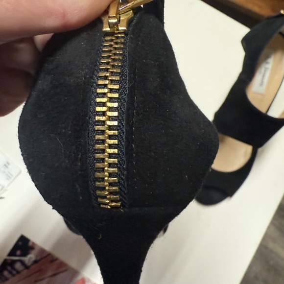 LK Bennett “Alma” Heel Shoes.  Made in Italy.  Real leather/Suede.  Size 38. - Picture 6 of 10